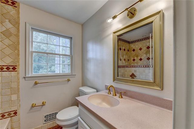 3318 Shorelake Drive, Tucker, GA 30084