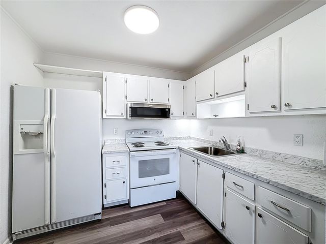 202 BEDFORD TRAIL 103, Sun City Center, FL 33573
