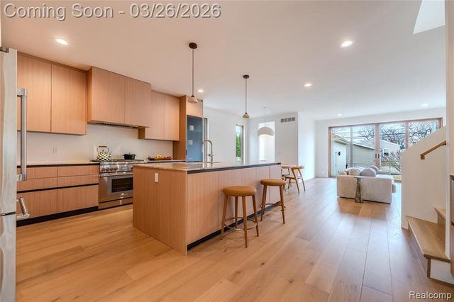 1307 Humphrey Avenue, Birmingham, MI 48009