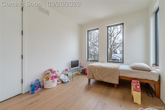 1307 Humphrey Avenue, Birmingham, MI 48009