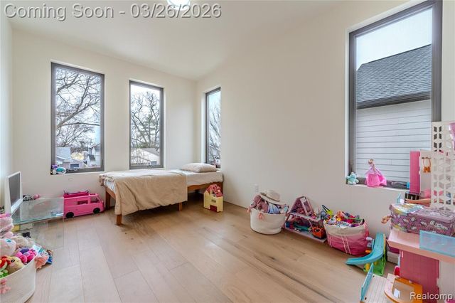 1307 Humphrey Avenue, Birmingham, MI 48009