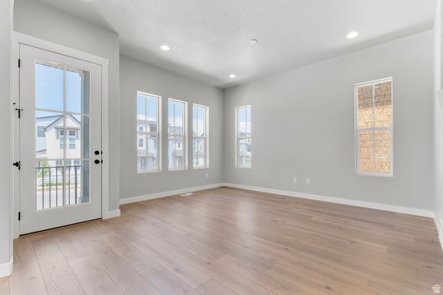 7021 W HIDDEN HILLS WAY, West Jordan, UT 84081