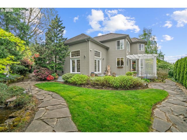2328 OAKHURST Ln, Lake Oswego, OR 97034