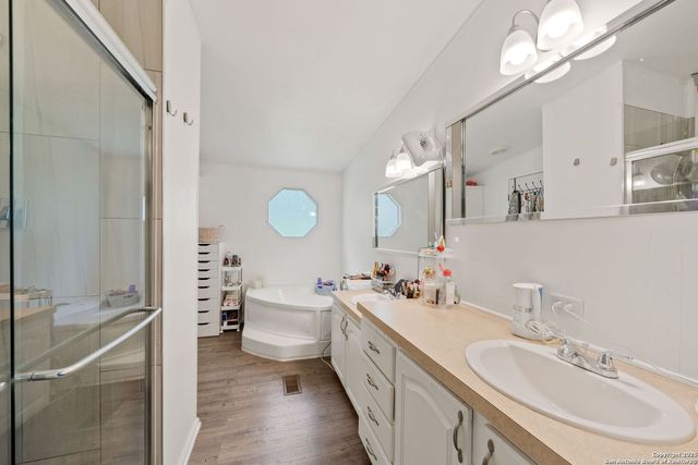 130 CR 3826, San Antonio, TX 78253