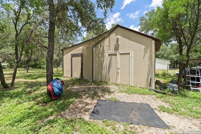 130 CR 3826, San Antonio, TX 78253