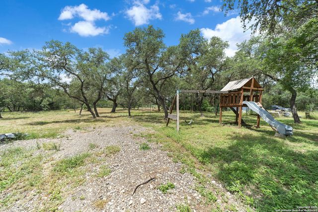 130 CR 3826, San Antonio, TX 78253