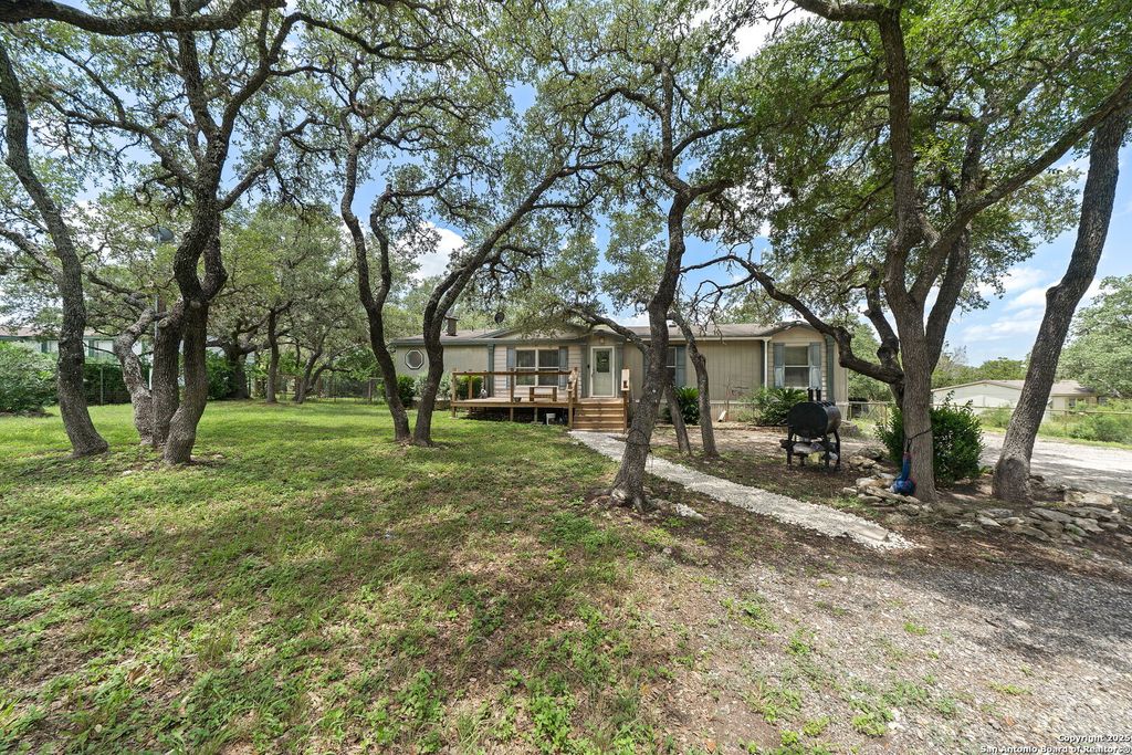 130 CR 3826, San Antonio, TX 78253