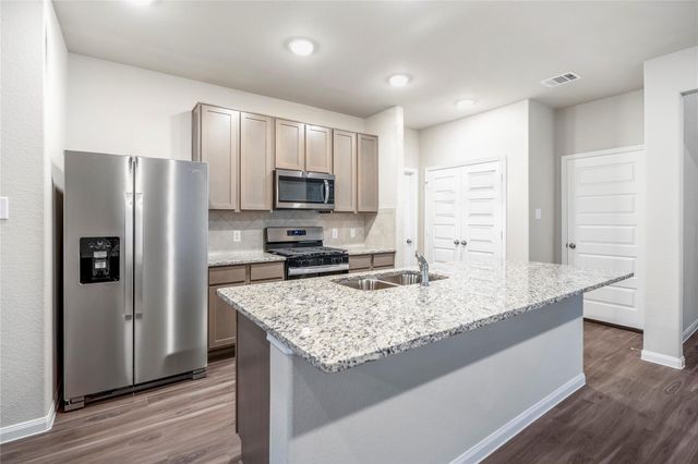 2421 Shellcracker Drive, Conroe, TX 77384