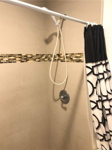 21 SW 109th Avenue 2B, Miami, FL 33174