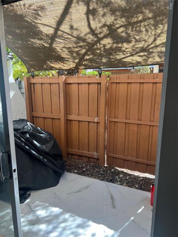 21 SW 109th Avenue 2B, Miami, FL 33174