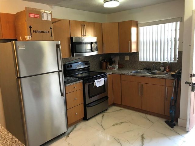 21 SW 109th Avenue 2B, Miami, FL 33174