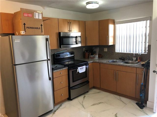 21 SW 109th Avenue 2B, Miami, FL 33174