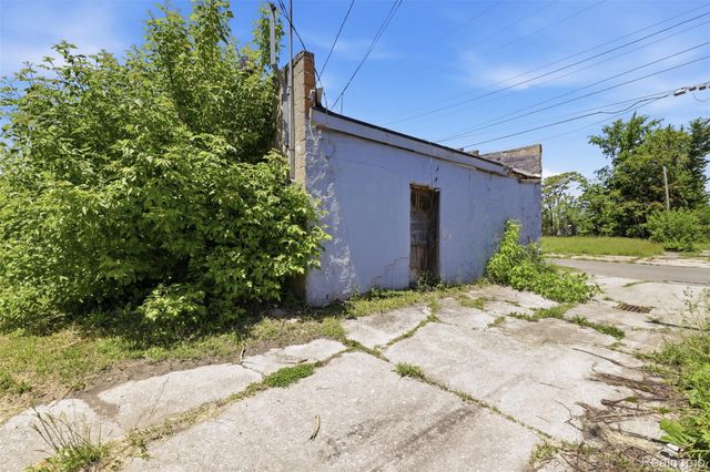 14010 Goddard Street, Detroit, MI 48212