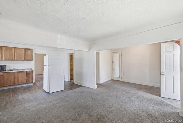 14010 Goddard Street, Detroit, MI 48212
