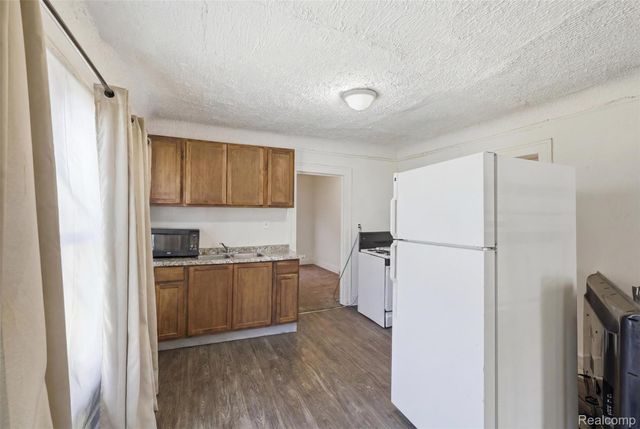 14010 Goddard Street, Detroit, MI 48212