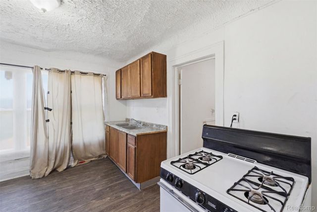 14010 Goddard Street, Detroit, MI 48212