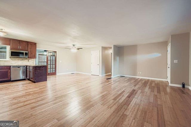 6431 Courtney Drive, Winston, GA 30187