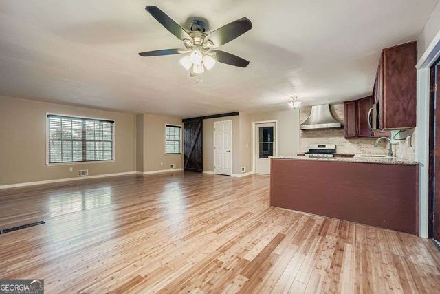 6431 Courtney Drive, Winston, GA 30187