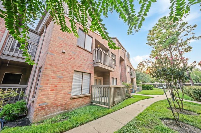 2023 Gentryside Drive 204, Houston, TX 77077