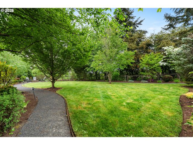 14479 Sw MCKINLEY Dr, Sherwood, OR 97140