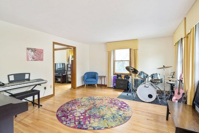 478 Clinton Road, Brookline, MA 02467
