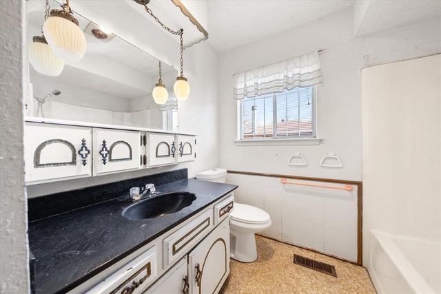 5013 NE 38th Street, Oklahoma City, OK 73121