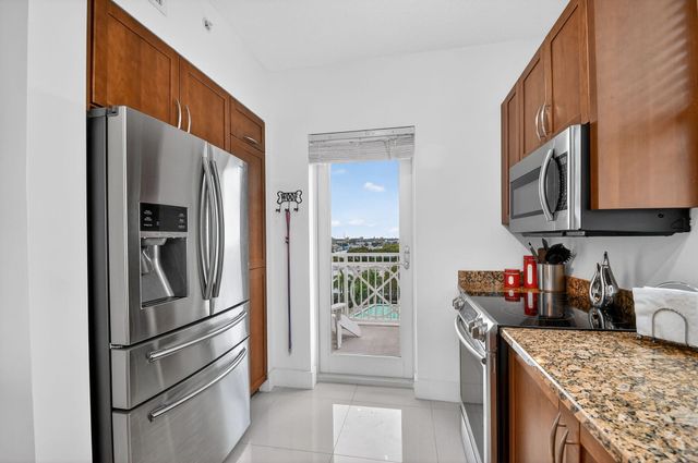 350 N Federal Highway 605, Boynton Beach, FL 33435