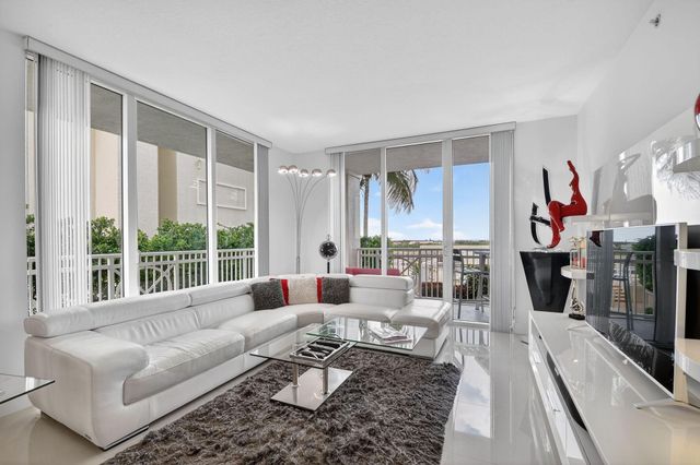 350 N Federal Highway 605, Boynton Beach, FL 33435