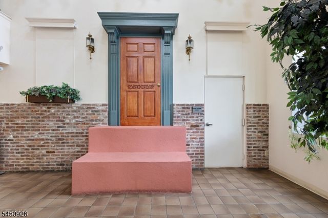 54 W Cherry St 112, Rahway City, NJ 07065