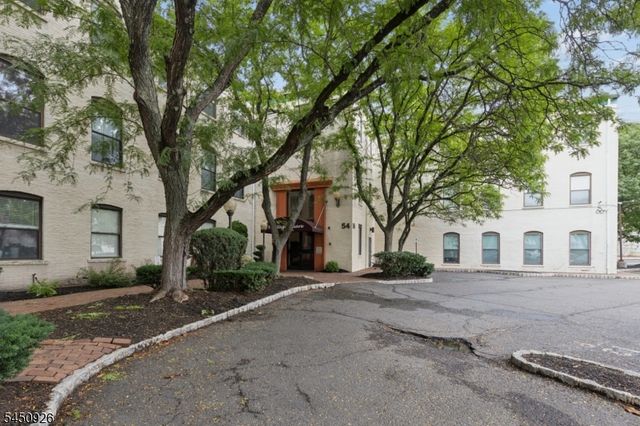 54 W Cherry St 112, Rahway City, NJ 07065