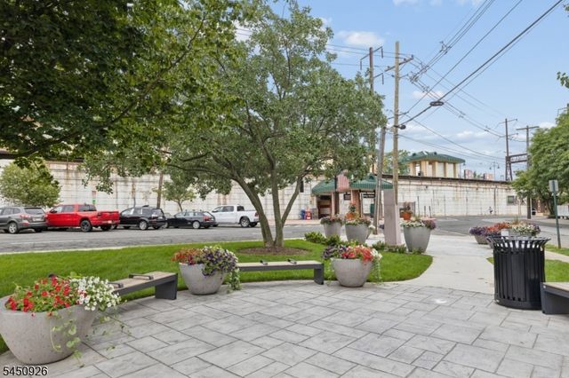 54 W Cherry St 112, Rahway City, NJ 07065