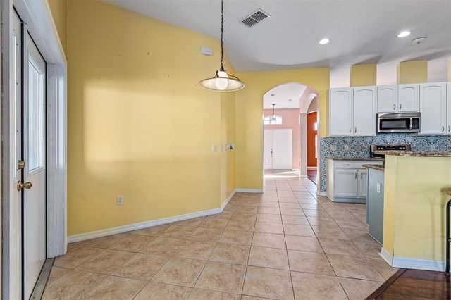 33 SEAMANSHIP TRAIL, Palm Coast, FL 32164