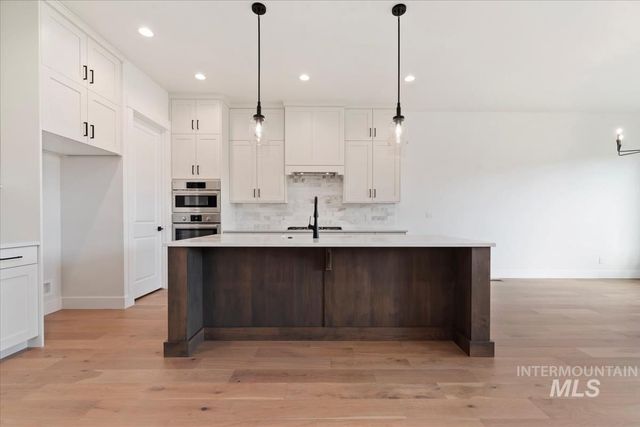 10817 W Barnbougle Ln, Kuna, ID 83634