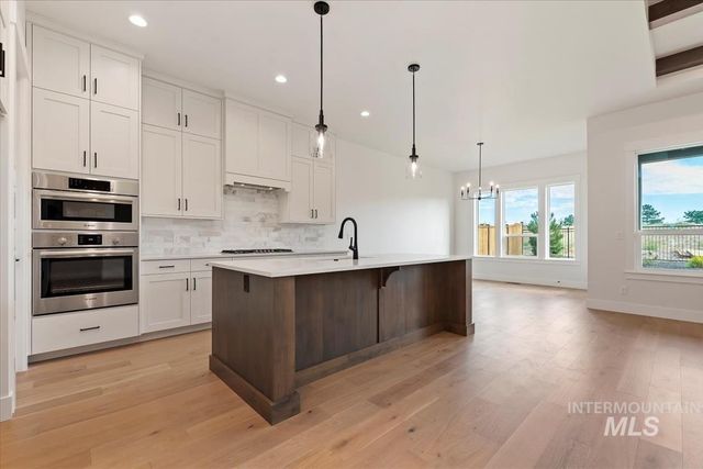 10817 W Barnbougle Ln, Kuna, ID 83634