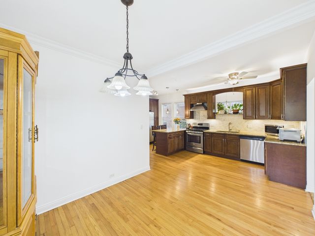 2420 N Thatcher Avenue, River Grove, IL 60171