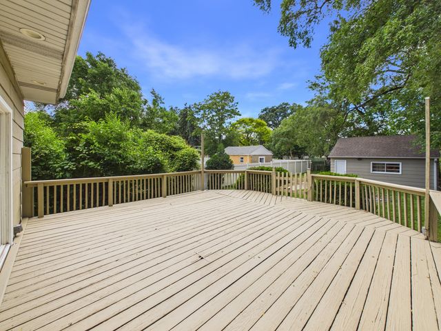 2420 N Thatcher Avenue, River Grove, IL 60171