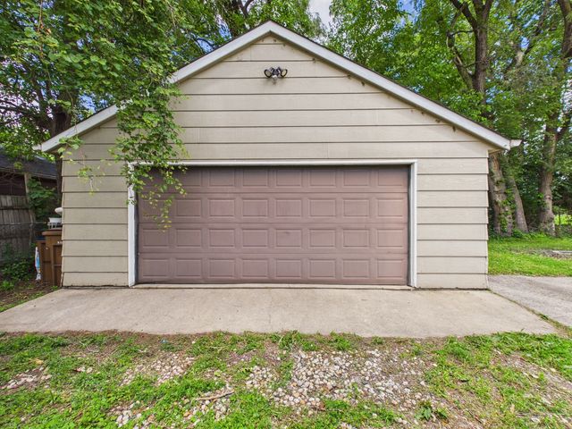 2420 N Thatcher Avenue, River Grove, IL 60171