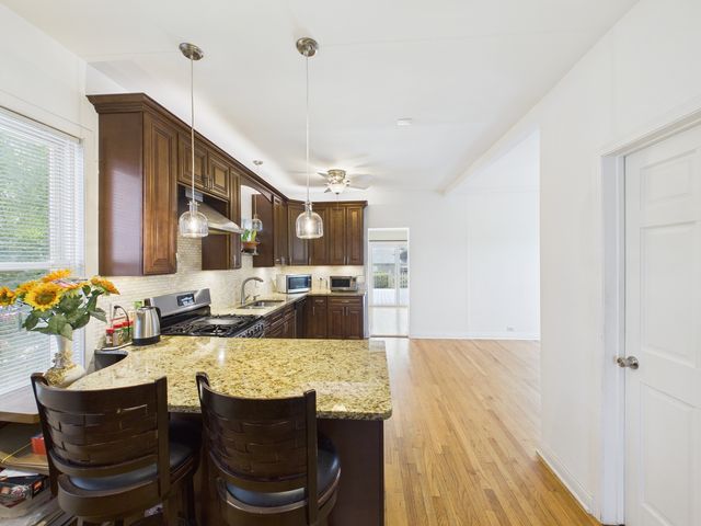 2420 N Thatcher Avenue, River Grove, IL 60171