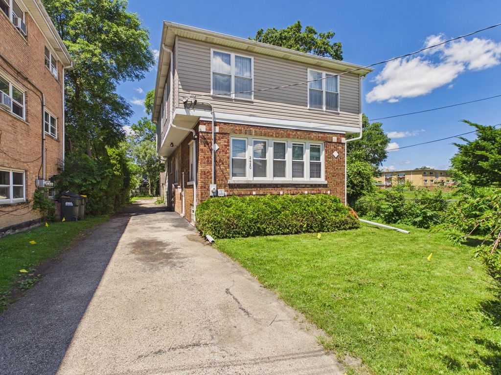 2420 N Thatcher Avenue, River Grove, IL 60171