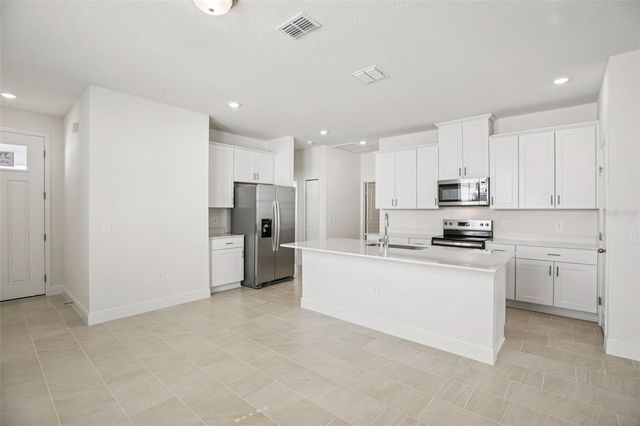 2292 HEN ROAD, Minneola, FL 34715