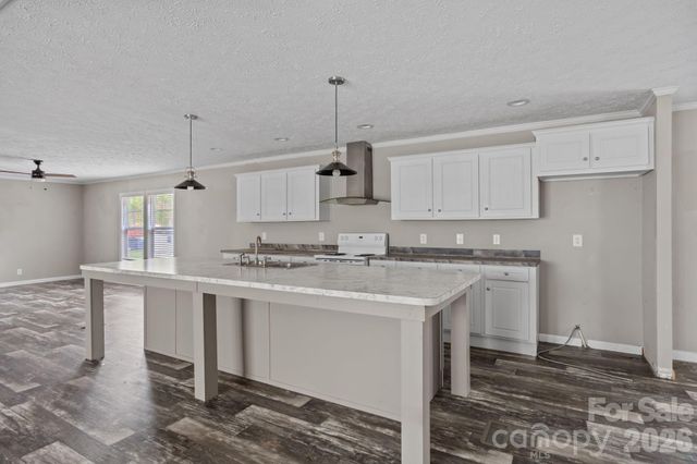 188 Low Lane, Statesville, NC 28677
