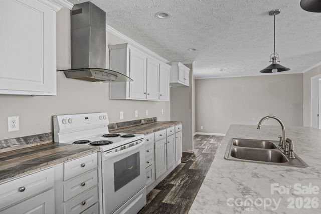 188 Low Lane, Statesville, NC 28677