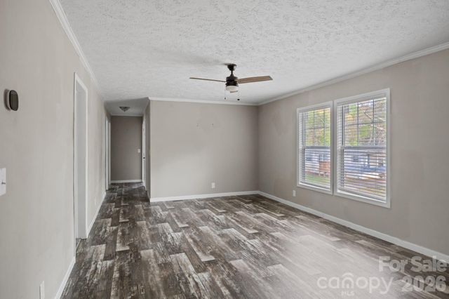 188 Low Lane, Statesville, NC 28677