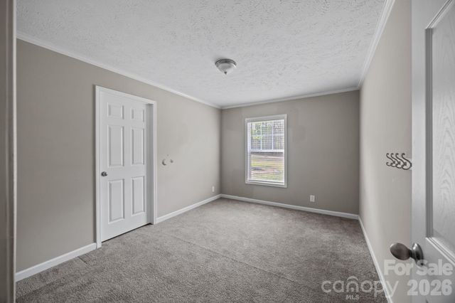 188 Low Lane, Statesville, NC 28677
