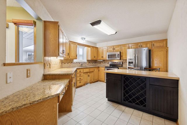 7095 Ivy Ridge Lane, Circle Pines, MN 55014