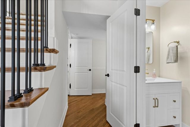 1202 Bristol Trail Road, Lake Zurich, IL 60047