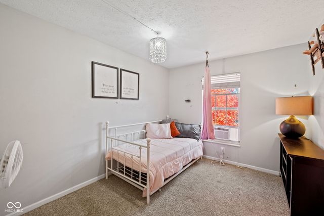 7477 Carnation Lane, Indianapolis, IN 46214