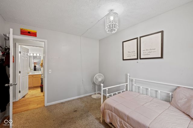 7477 Carnation Lane, Indianapolis, IN 46214