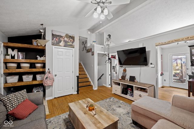 7477 Carnation Lane, Indianapolis, IN 46214