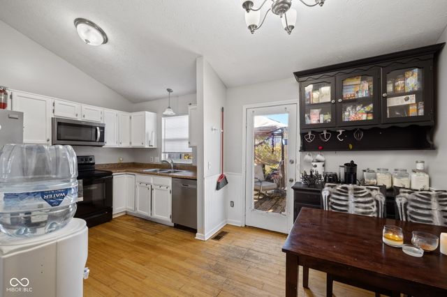 7477 Carnation Lane, Indianapolis, IN 46214